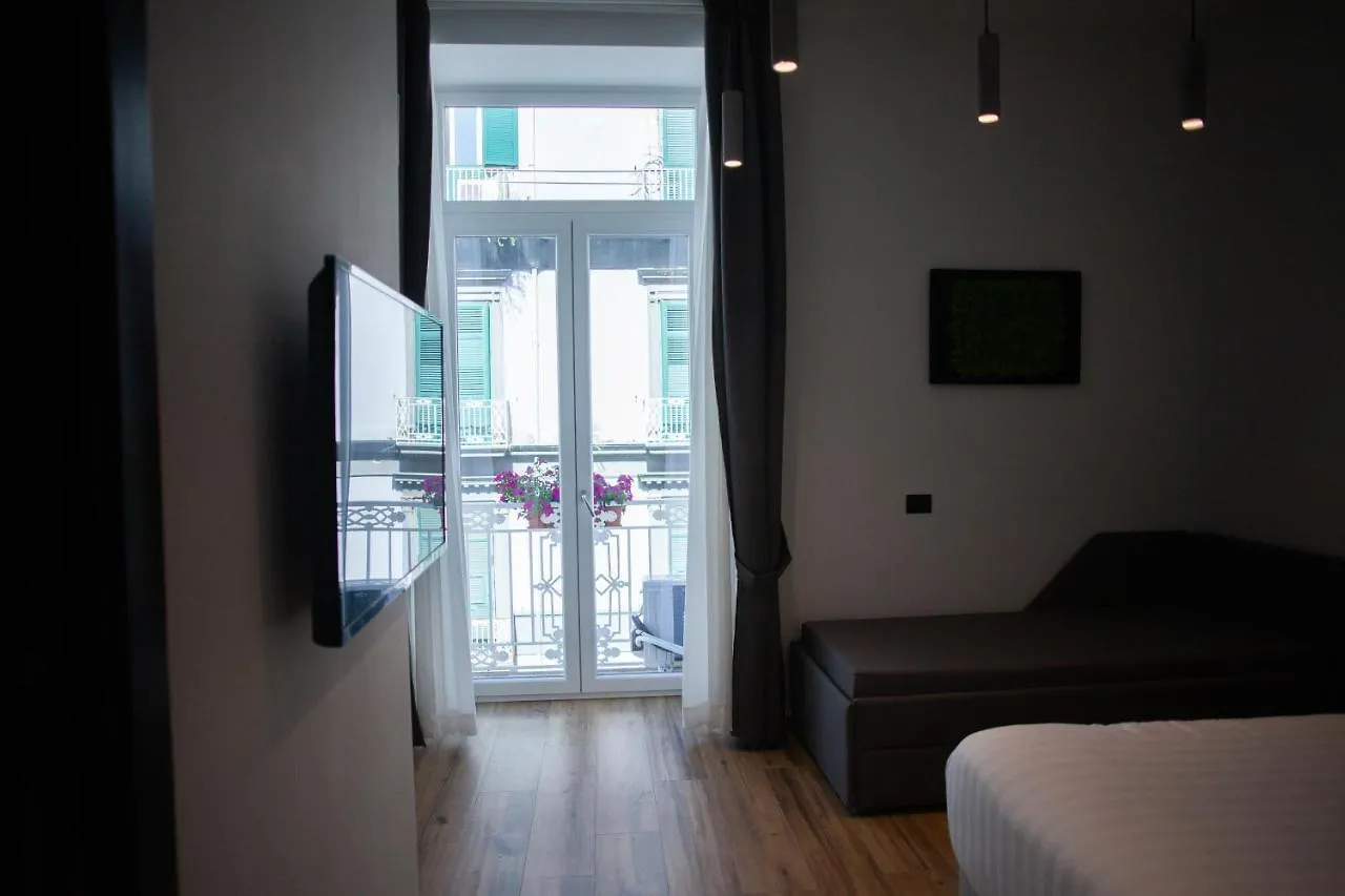 4Heavens_Naples Hotel 0*, Naples Italy